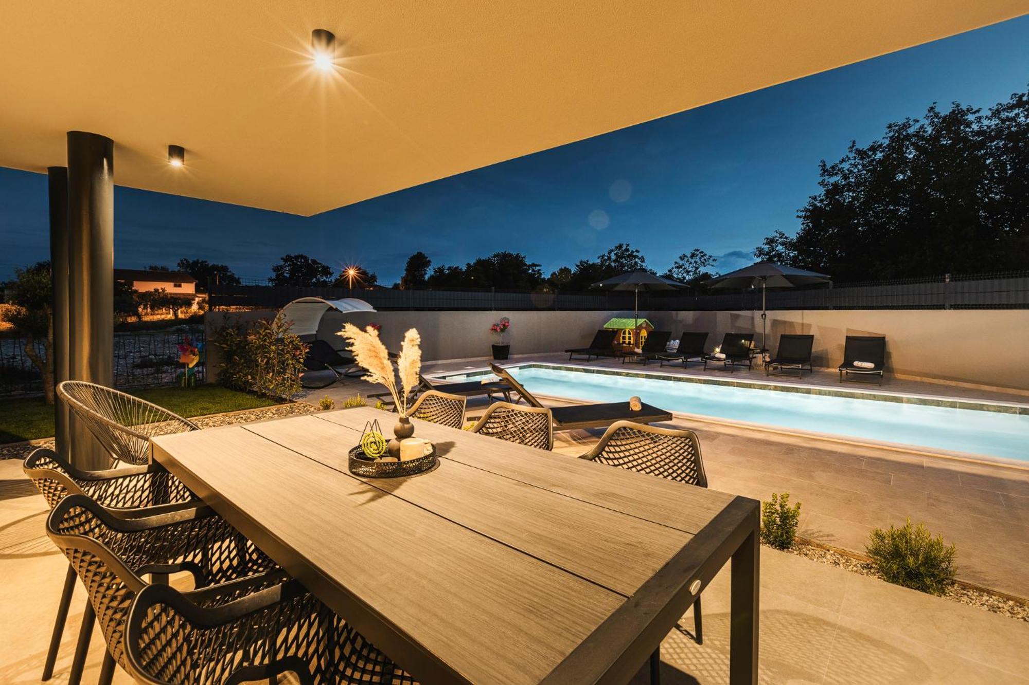 Villa Carpe Diem Cepljani ภายนอก รูปภาพ