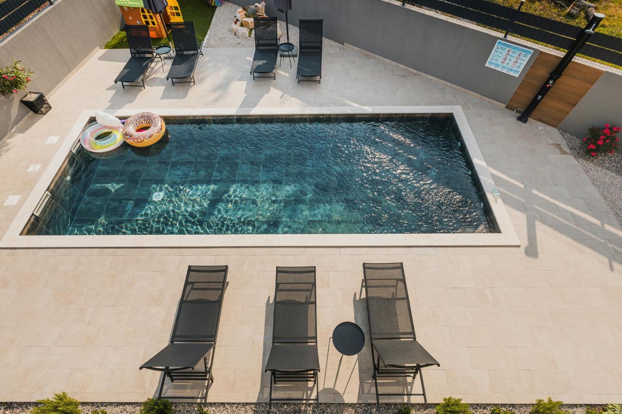 Villa Carpe Diem Cepljani ภายนอก รูปภาพ